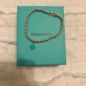 Tiffany & Co. Blue heart tag bead braclet